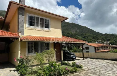 Casa com 4 dormitórios à venda, 123 m² por R$ 750.000,00 - Araras - Teresópolis/RJ