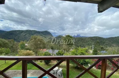 Casa com 3 dormitórios à venda, 234 m² por R$ 1.300.000,00 - Albuquerque - Teresópolis/RJ