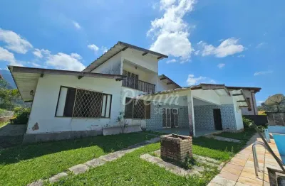 Casa com 5 dormitórios à venda, 325 m² por r$ 990.000 - carlos guinle - teresópolis/rj