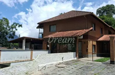 Casa com 3 dormitórios à venda, 326 m² por r$ 750.000,00 - araras - teresópolis/rj