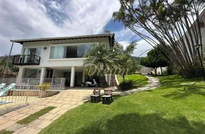 Casa com 4 dormitórios à venda, 240 m² por r$ 1.980.000,00 - araras - teresópolis/rj