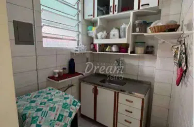 Apartamento com 1 dormitório à venda, 32 m² por R$ 215.000,00 - Agriões - Teresópolis/RJ