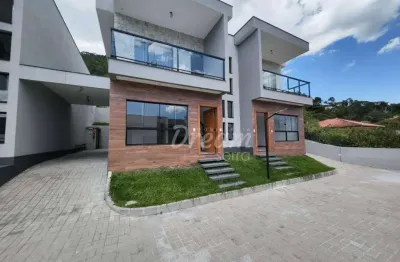 Casa com 3 dormitórios, 139 m² - venda por r$ 998.000,00 ou aluguel por r$ 6.933,33/mês - golfe - teresópolis/rj
