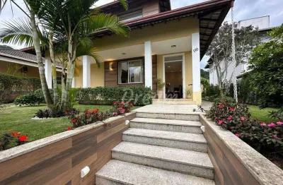 Casa com 4 dormitórios à venda, 220 m² por R$ 1.300.000,00 - Vargem Grande - Teresópolis/RJ