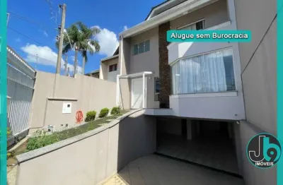 Sobrado semi mobiliado para Alugar no Guabirotuba 342m² com 4 suítes, 2 churraqueiras e 4 vagas de garagem por R$ 6.299,99 /mês