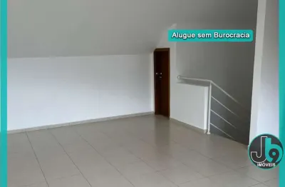 Sobrado em condomínio para alugar em santa felicidade 150m² com 3 quartos, 1 suíte com closet, ático e 1 vaga de garagem por r$ 4.200,00/mês