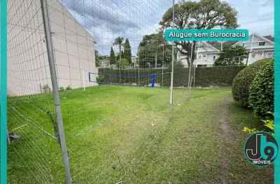 Imóvel Residencial ou Comercial semimobiliado para Alugar no Guabirotuba 240m² com amplo espaço, edícula e churrasqueira por R$ 15.000,00/mês