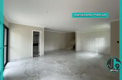 Sobrado para vender em Pinhais-Pr no Bairro Maria Antonieta 138m² com 3 Quartos, 1 Suíte, 3 salas, 3 banheiros e 2 Vagas de garagem por R$ 680.000,00.