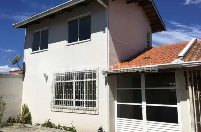 Casa com 2 quartos para alugar na Rua Frederico Stadler Jr, 249, Capão da Imbuia, Curitiba