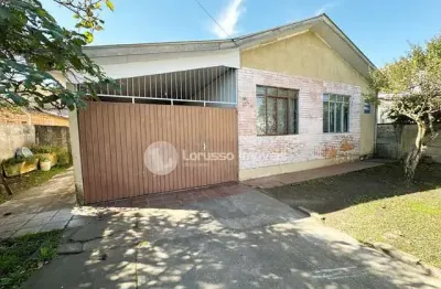 Casa com 2 quartos para alugar na Rua Clávio Molinari, 625, Capão da Imbuia, Curitiba