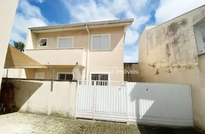 Casa com 2 quartos para alugar na Rua Rio Iriri, 1675, Bairro Alto, Curitiba