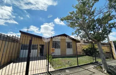 Casa com 2 quartos para alugar na Rua Adão Lauro Vargas, 301, Uberaba, Curitiba