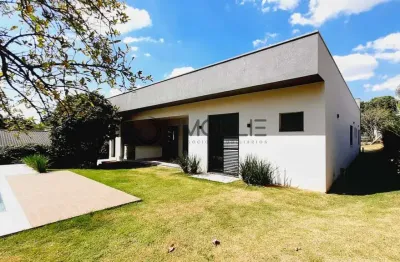 Casa com três suítes no condomínio terras de itaici na cidade de indaiatuba.