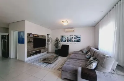 Casa ( sobrado ) com 3 dormitórios (1 suíte) no condomínio villágio di itaíci em indaiatuba.