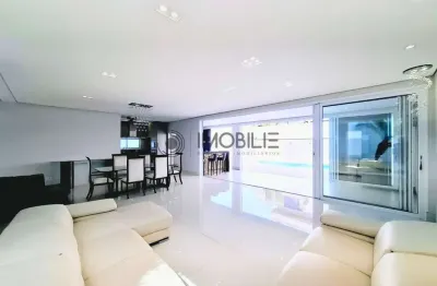 Casa com quatro suítes no condomínio Santa Clara em Indaiatuba.