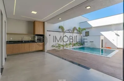 Imperdível casa no london park à venda em indaiatuba-sp, com 3 suítes, escritório, piscina e planejados!