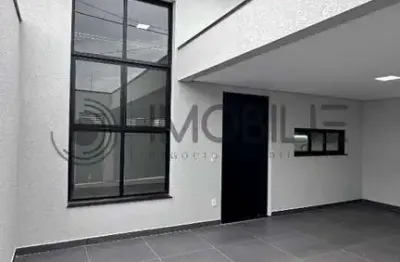 Casa à Venda no Jardim Bom Sucesso, Indaiatuba/SP. Área gourmet com churrasqueira e planejados.