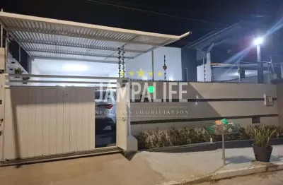 Casa com piscina e energia solar – jardim cidade universitária