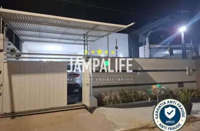 Casa com piscina e energia solar – jardim cidade universitária