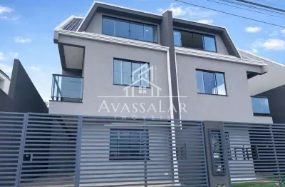 Triplex com 3 dormitorios com edicula  localizado no alto boqueirao