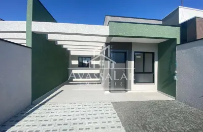 Casa com 2 vagas de garagem ,3 dormitorios sendo1 com suite , espaço de fundos são josé dos pinhais