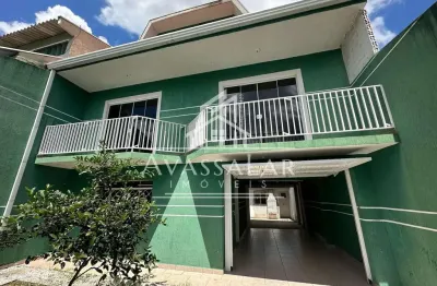 Sobrado à venda com 3 dormitórios e ático, sítio cercado, curitiba - pr