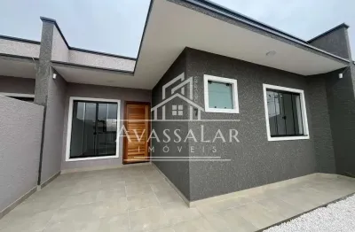 Linda e moderna casa à venda, 3 quartos sendo 1 suite, bairro iguaçu