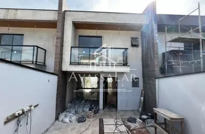 Sobrado de alto padrão com 3 quartos, no bairro alto boqueirão, curitiba - pr