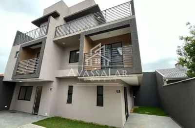 Sobrado com terraço sendo 3 dormitorios sendo 1 suite , 1 vaga de agragem - pinheirinho