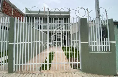 Sobrado de frente para rua com 2 quartos, sacada e garagem, bairro tatuquara