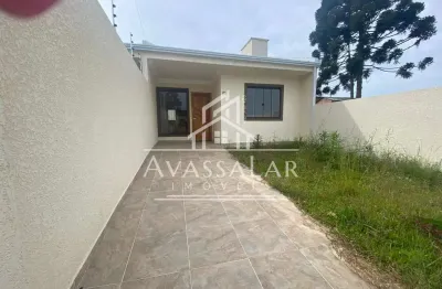 Casa à venda ampla, em localização privilegiada - 3 quartos e quintal