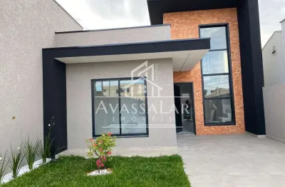 Casa linda e espaçosa, pé direito alto, Mezanino, 03 dormitorios sendo 1  suite