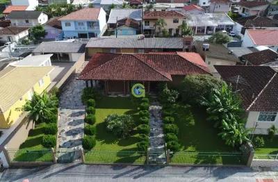 Casa com 3 quartos à venda na Rua Adélio Longo, 900, Fazenda Santo Antônio, São José