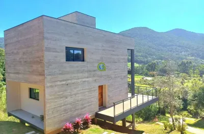 Magnífico imóvel a venda na praia do siriú em garopaba.