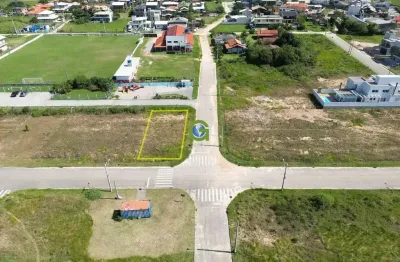 Terreno de esquina à venda no lot. mares de garopaba na praia da gamboa!