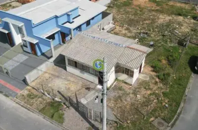 Casa de esquina a venda no lot. vale verde, no bairro bela vista em palhoça.