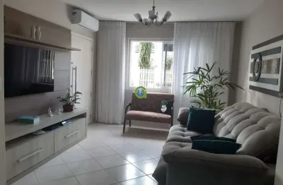 Casa a venda no bairro ponte do imaruim em palhoça, com 215 m² de área privativa