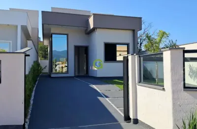 Seu novo lar espera por você: casa térrea com design contemporâneo, conforto e s