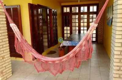 Casa mobiliada com piscina a 250m do mar na praia da pinheira – palhoça/sc