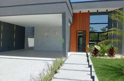 Casa moderna com 3 quartos, área gourmet, piscina e alto padrão de acabamento em
