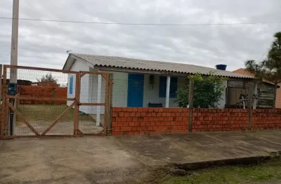 Oportunidade casa sozinha no pátio escriturada e mobiliada na praia de cidreira                   r$148.000