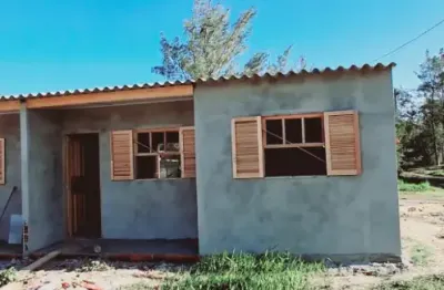 Excelente oportunidade casa escriturada com entrada facilitada 300 metros do mar