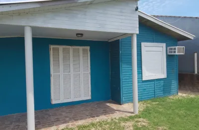 Oportunidade unica casa escriturada em salinas uma quadra do mar r$169,000