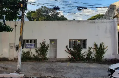 Casa comercial em santo amaro | 175m² | 3 salas | 4 vagas | frente à secretaria de educação