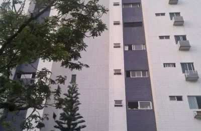Apartamento à venda na torre – 2 quartos, excelente localização
