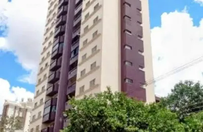 Apartamento no centro de cascavel, sendo 1 suíte e 2 quartos.