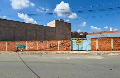 Vendo terreno bairro residencial porto seguro 246m² na região do ouro verde 200 mil