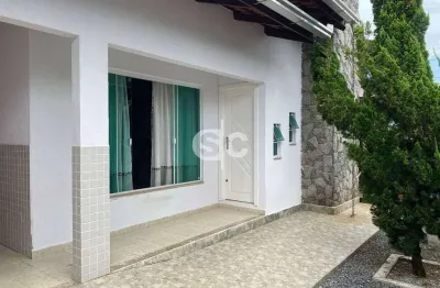 Casa para venda – espaçosa, confortável e com área comercial!