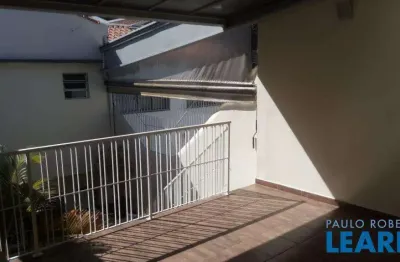 Casa com 3 quartos à venda na Rua Ibituruna, Saúde, São Paulo