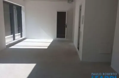 Sala comercial para alugar na Rua José Maria Lisboa, Jardim América, São Paulo